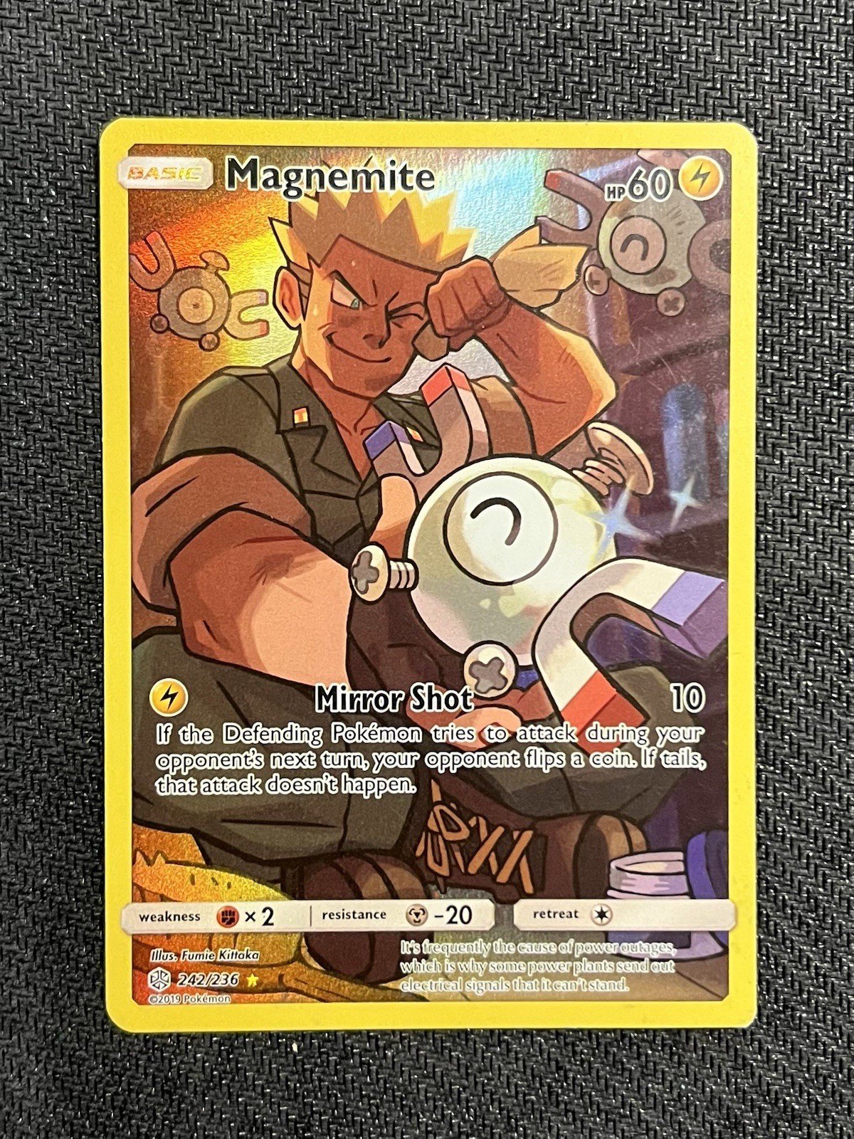 Pokemon Magnemite 242/236 Cosmic Eclipse Secret Rare Character Rare Near Mint