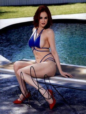 Maitland Ward signed model 8x10 Photo -PROOF- -CERTIFICATE- (A0009)