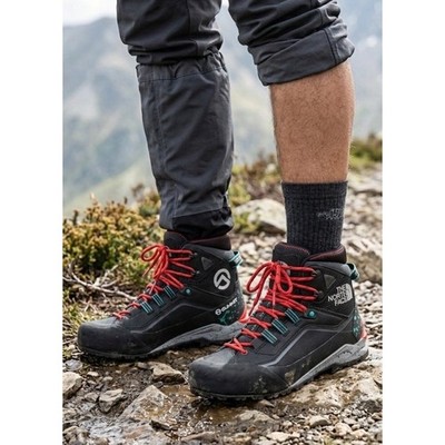 The North Face Summit Series Futurelight Hiking Boots Mens 9 Vibram NF0A7W51