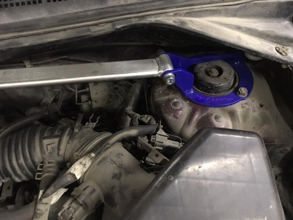 KIT SILENTBLOCS ET Bras Pour Berceau Avant, Compatible Avec Nissan Note