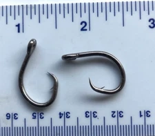 100 GT 4X strength L2004 Offset Black Nickel Circle Hooks size 1/0 