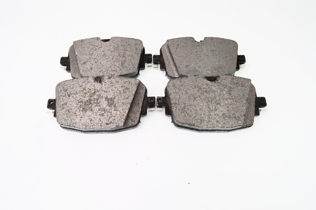 Rear Brake Pads for 2018-2022 Lamborghini Urus 17-20 Bentley Bentayga 4.0L/6.0L