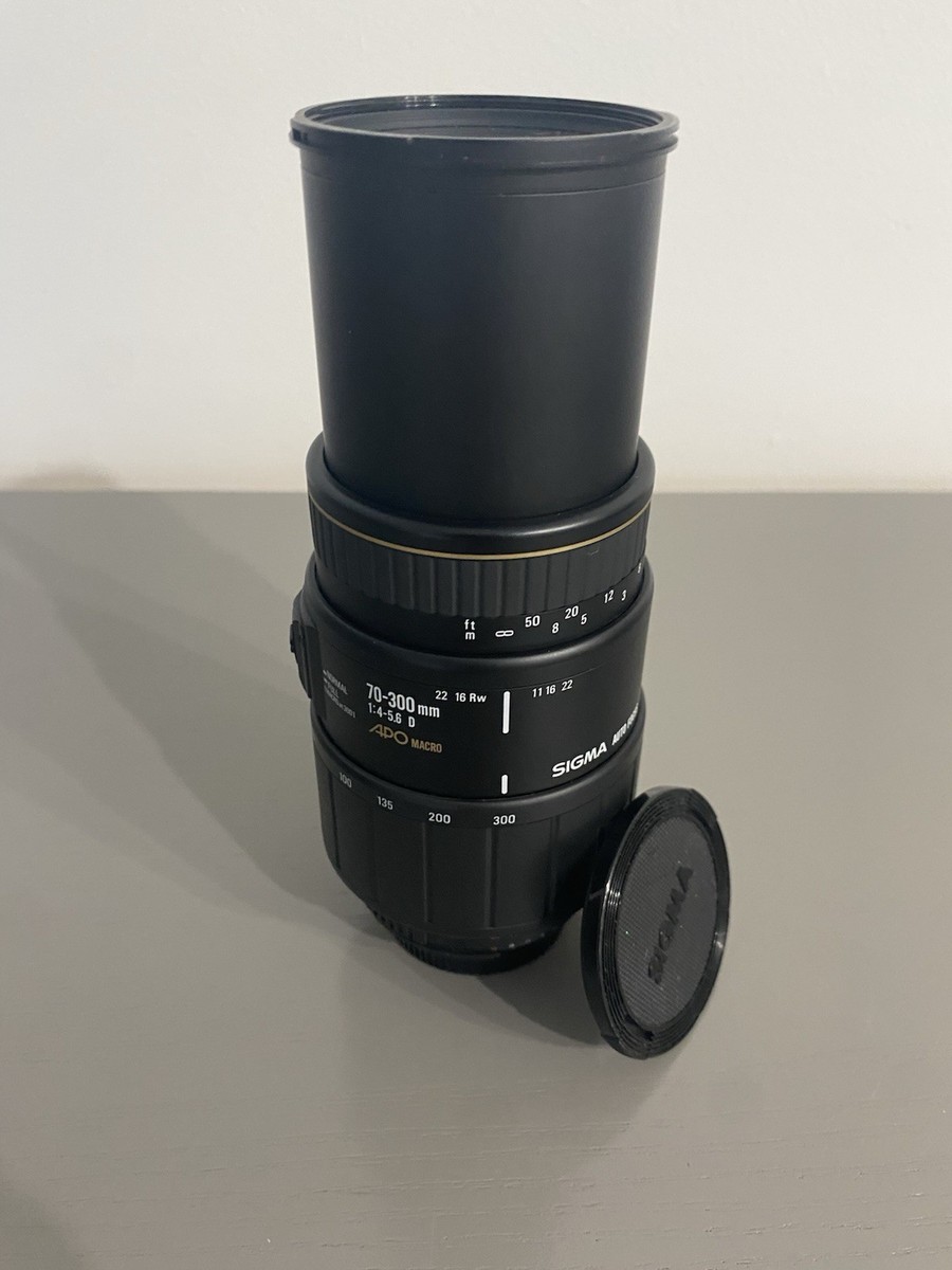 GOOD CONDITION - Sigma AF 70-300mm 1:4-5.6 D APO Macro Super - F