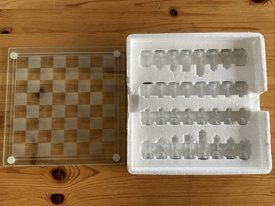 Dekoration - Glasschachspiel - 20x20cm - 1 Schachbrett - 32 Spielfiguren - Glas