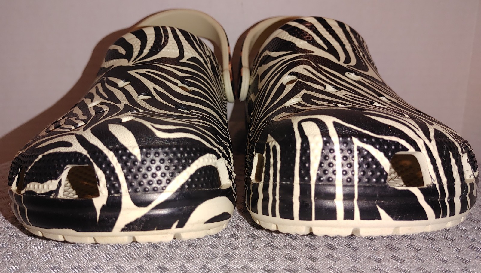 Crocs Classic Zebra Pattern With Leopard Strap Si… - image 6