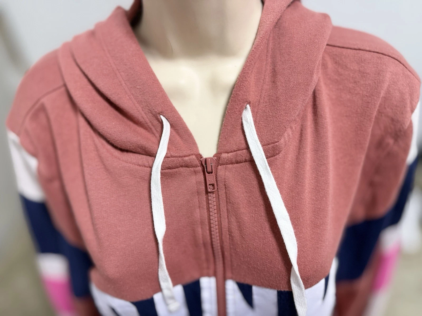 UNDERCOVER Felpa con cappuccio e zip ROSA Victoria's Secret color block blu bianco grande palestra scuola classe