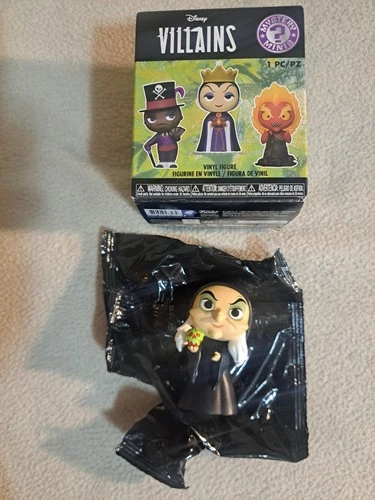 Funko Mystery Minis Old Hag Evil Queen Grimhilde Apple - Disney Villains ( 1/72)