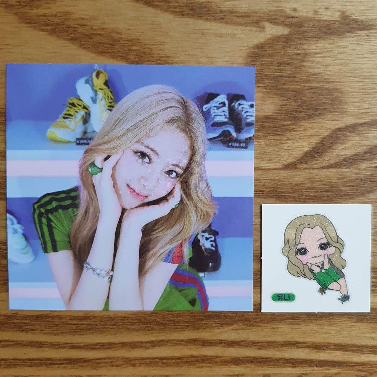 Yuna Official Postcard & Seal Sticker Itzy Checkmate Special