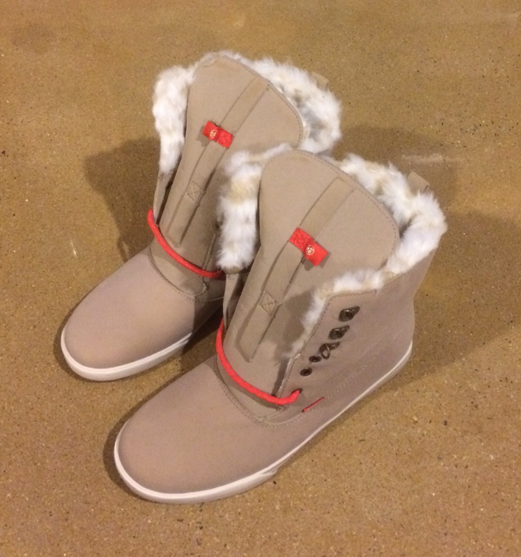 dvs snow boots