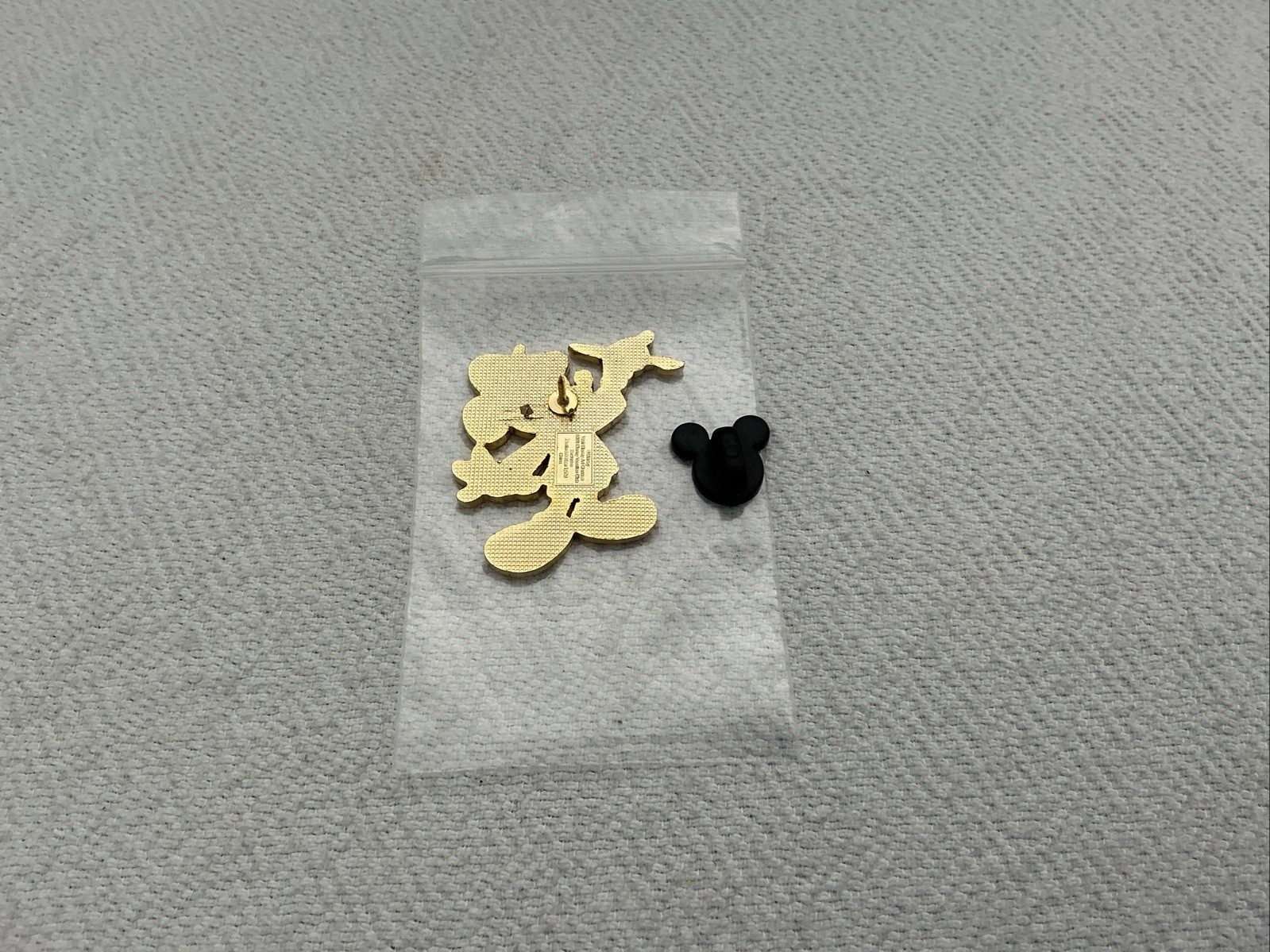 WDCC Mickey Mouse’s “Creating a Classic” 10th Anniversary w/ Limited Edition Pin