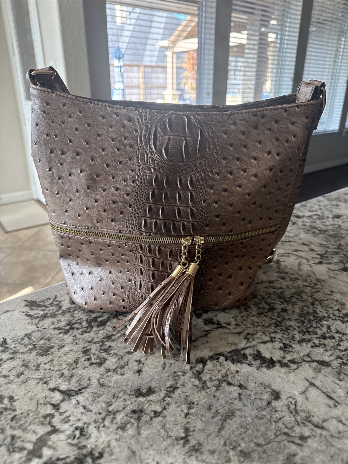 Faux Leather Ostrich Embossed Purse Clutch Crossbody Bag Brown EUC
