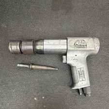 Mac Tools Ah550 Air Hammer W Chisel 2000 Bpm 90 Psi 14in Inlet Mac Tools Ah550 Air Hammer W Chisel 2000 Bpm 90 Psi 14in Inlet
