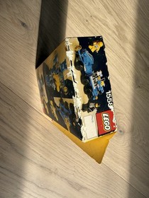 LEGO Mobile Command Trailer 1558 LEGOLAND Space System 64 Pieces Ages 6-12