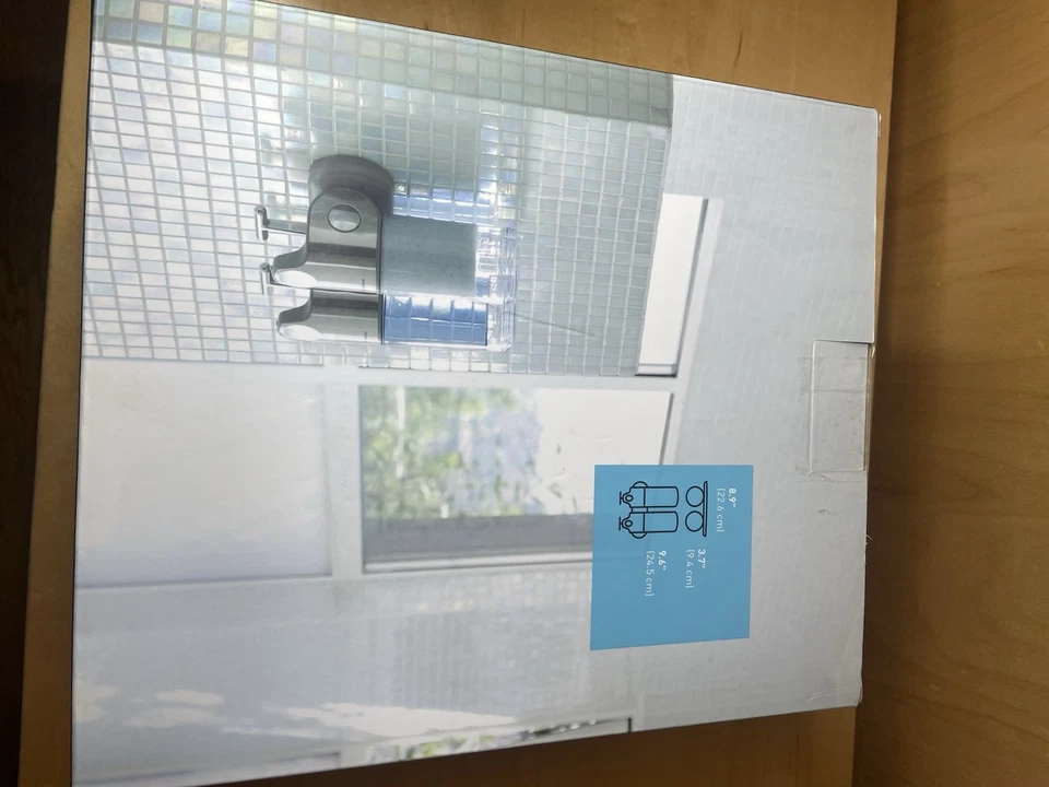 Bomba de ducha Simplehuman doble montaje en pared dispensadores de champú y jabón caja abierta Foto 3 de 4