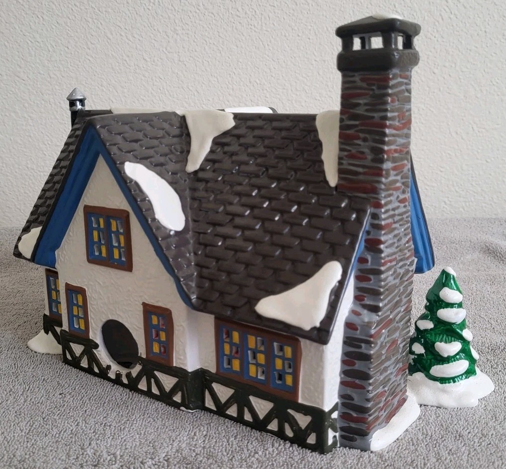 VTG • Dept 56 • Snow Village • Skate & Ski Shop • #5467-4 • 1994 • Exc Cond!