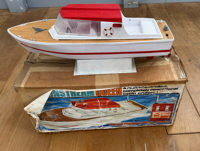 Vintage 50er/60er RC Kajütboot The Mainstream Queen boxed unbenutzt + Controller