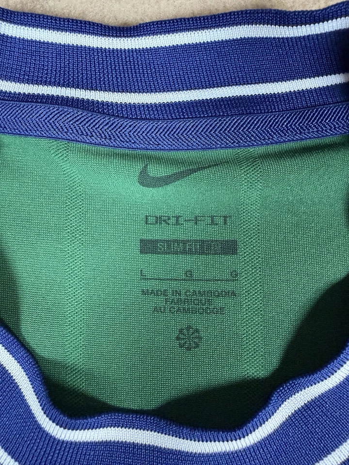 Camisa Tenis Nike Dri-FIT Court Slam NY Verde Azul Marino Dorado RARA Talla L Foto 3 de 4