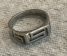 VINTAGE SOLID STERLING SILVER GREEK KEY DESIGN BAND RING SZ 7.5