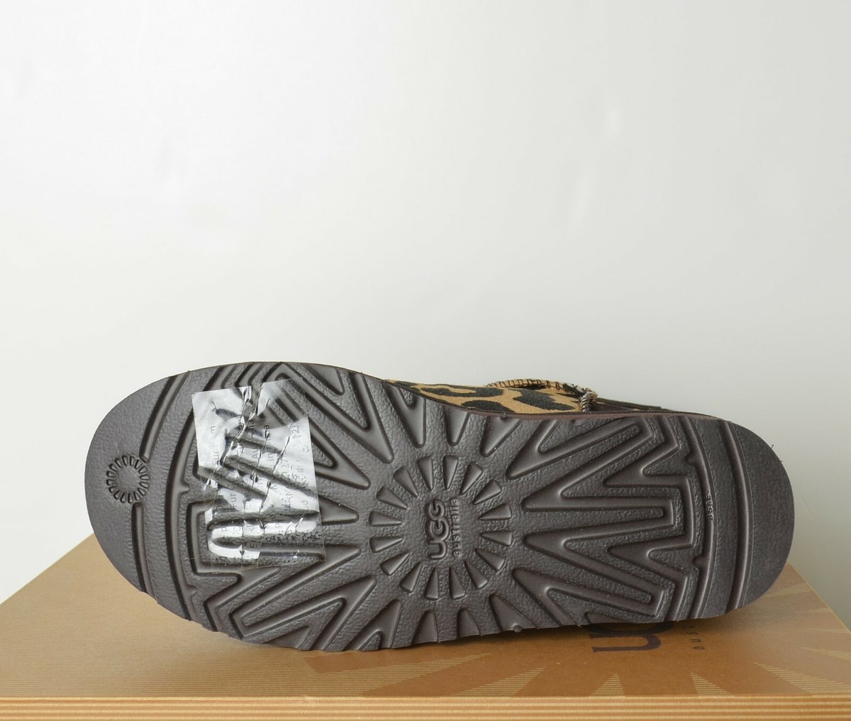 オーストラリア限定UGG クラシックミッド／アニマル UGG Australia Women's Classic Short Boots Exotic Print Zebra