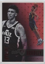 2017-18 Panini Essentials Red Tony Bradley #93 4l3
