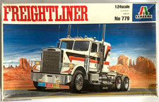 ✅Italeri 779 1:24 U.S. Truck Freightliner (GF119-22FL2/5)