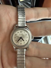 Vintage Bulova Accutron N5 Stainless Steel Water Resistant Rare Stretchy Band