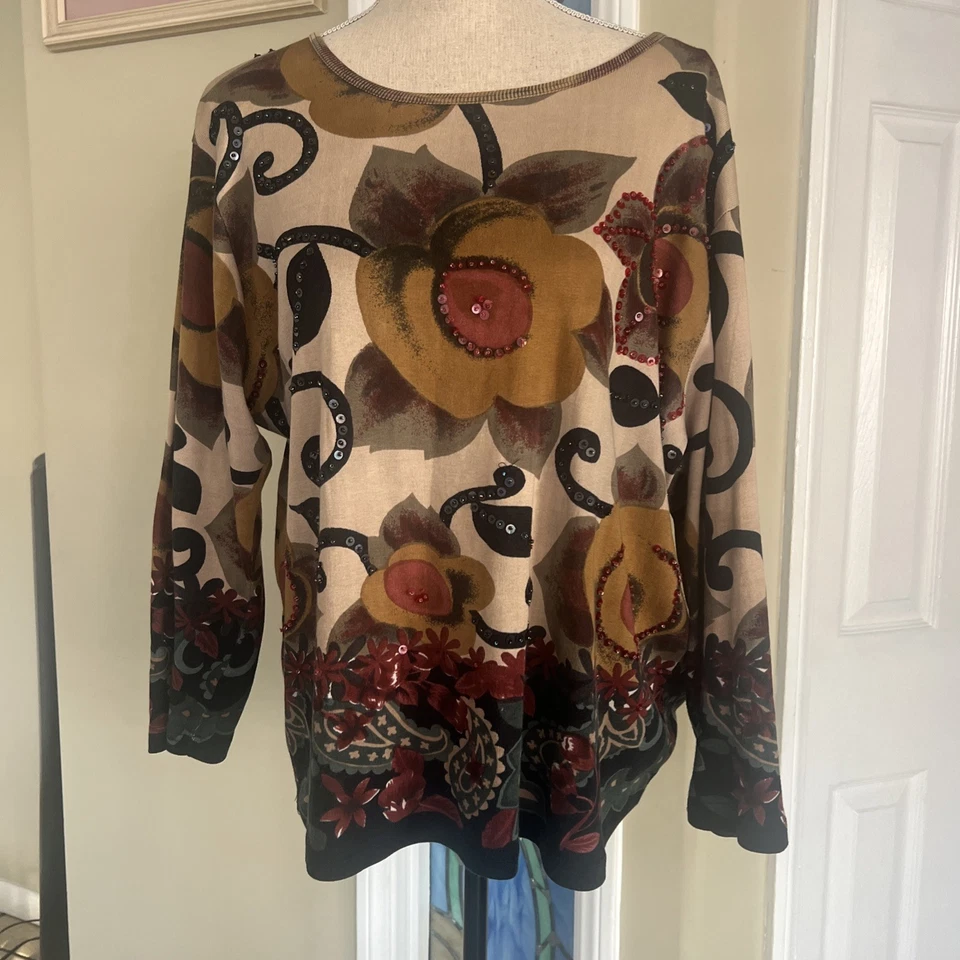 Top floral para mujer Monroe & Main 1X Foto 2 de 4