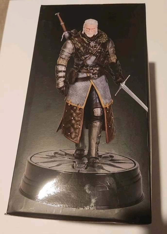 NEU Dark Horse Witcher 3 Geralt Grandmaster Ursine Armor Wild Hunt Figur Statue - Bild 4 von 4