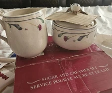 Vintage Alexis Fine Stoneware Sugar And Creamer Set With Flowers And Leaves NIB