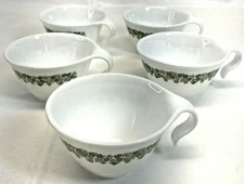 Vintage Corelle Crazy Daisy Hook Handle Cups Set Of 5 Green Floral Design