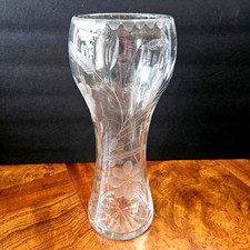 Large Vintage Decorative  Heavy Hand-Cut Etched Lead Crystal Glass Flower Vase.