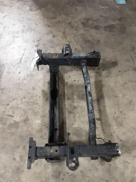 Par de bocinas de cuadro delantero Jeep JK Wrangler OEM 2007-2013 2014 2015 2016 2017 88050 Foto 4 de 4