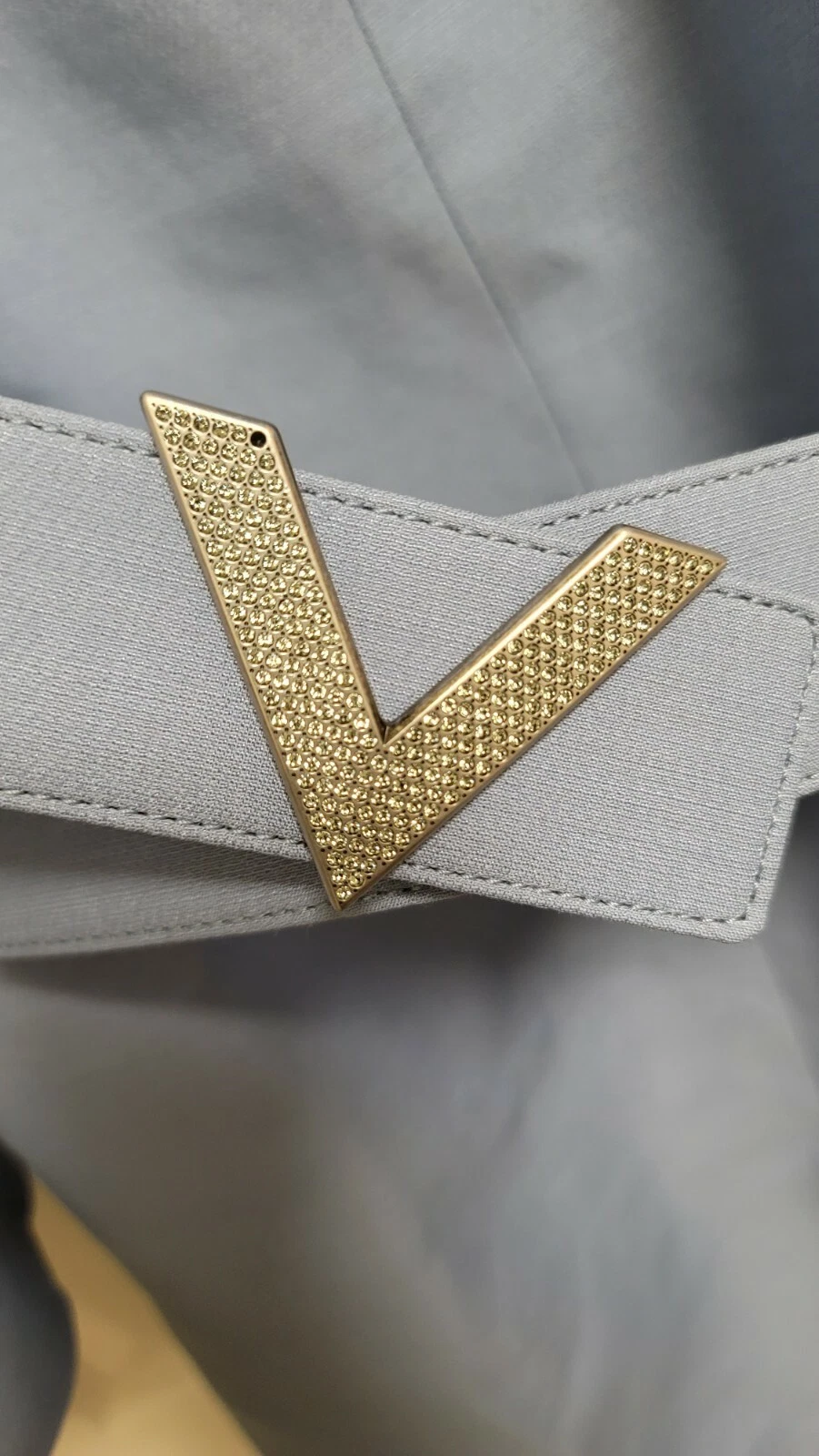 Abito VALENTINO con maniche a campana in lana seta con cintura $3889