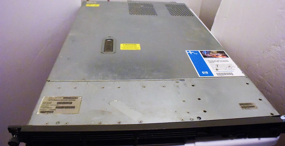 HP Proliant DL360 G5 HSTNS-2115 Rack Server - UNTESTED AS IS - Image 4 of 4