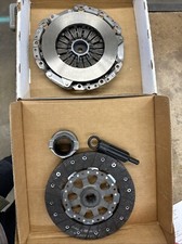 Luk 323 0446 10 Clutch Disc and Pressure Plat...