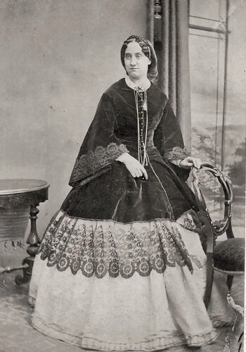 White LACE JACKET BASQUE BODY New Civil War Woman's Size Large - Image 2 of 4