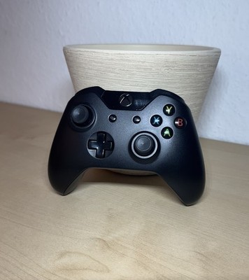 Original Microsoft Xbox One/Series X/S/PC Wireless Controller Schwarz Getestet