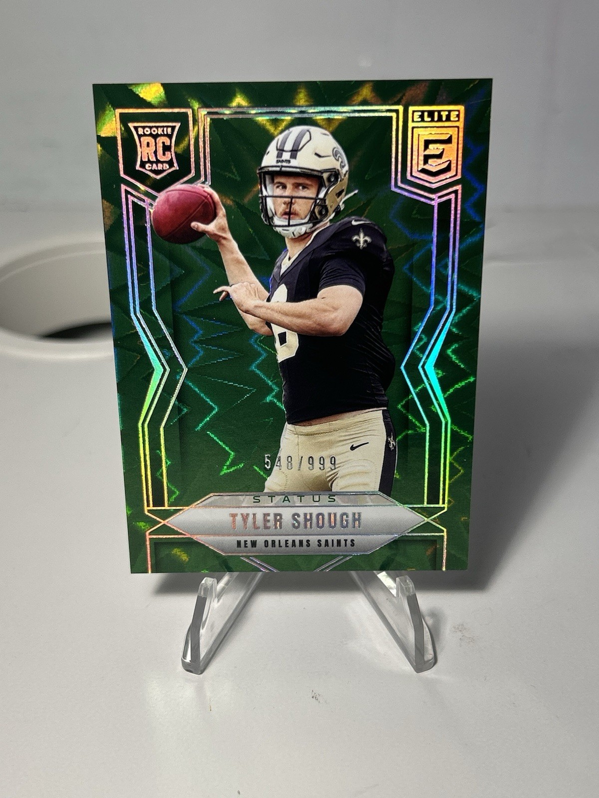 2025 Panini Donruss Elite NFL #178 Tyler Shough Status Green Explosion RC /999