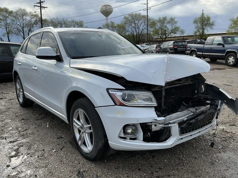 Wash Reservoir VIN Fp 7th And 8th Digit Fits 09-17 AUDI Q5 832736 - Image 2 of 4