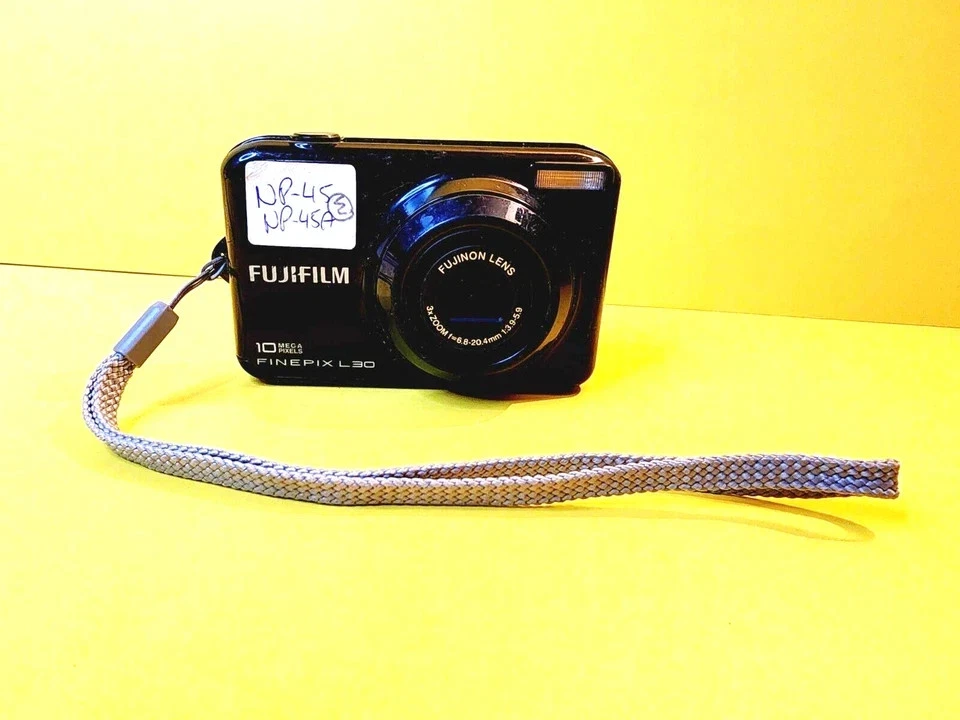 FUJIFILM FINEPIX L30 10MP DIGITAL CAMERA BLACK 3X OPTICAL ZOOM POINT AND SHOOT - Image 3 of 4