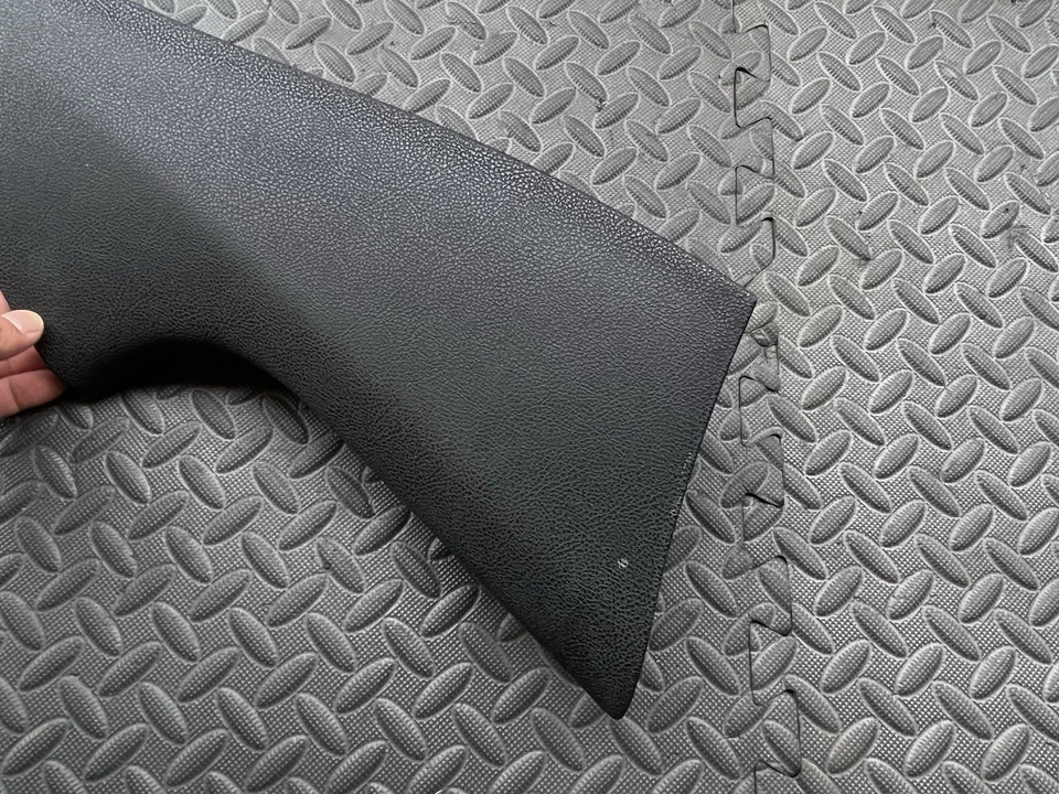 Chrysler 300 RH 2011-2023 ajuste derecho consola central panel moldura OEM negro Foto 4 de 4