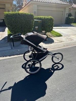 Thule Glide 2 Performance Jogging Stroller- Black- Used- Great Condition
