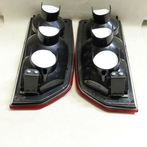 SUZUKI VITARA SIDEKICK TRACKER ESCUDO REAR TAIL LIGHT LAMPS HOUSING REFLECTOR - Picture 4 of 6