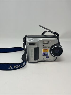 デジタルカメラ SONY Dual Madia MVC-FD200 ソニー、デジタルカメラ「FD Mavica」の新モデル