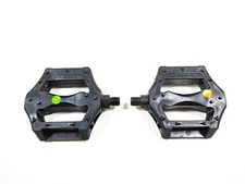 Bike Pedals Universal Platform Bicycle Grip Pedal with Amber Reflector 1/2"