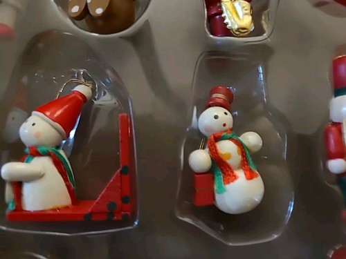 Vintage Joy Brite 24 Piece Mini Wood Christmas Ornaments Hand Painted - Picture 8 of 15