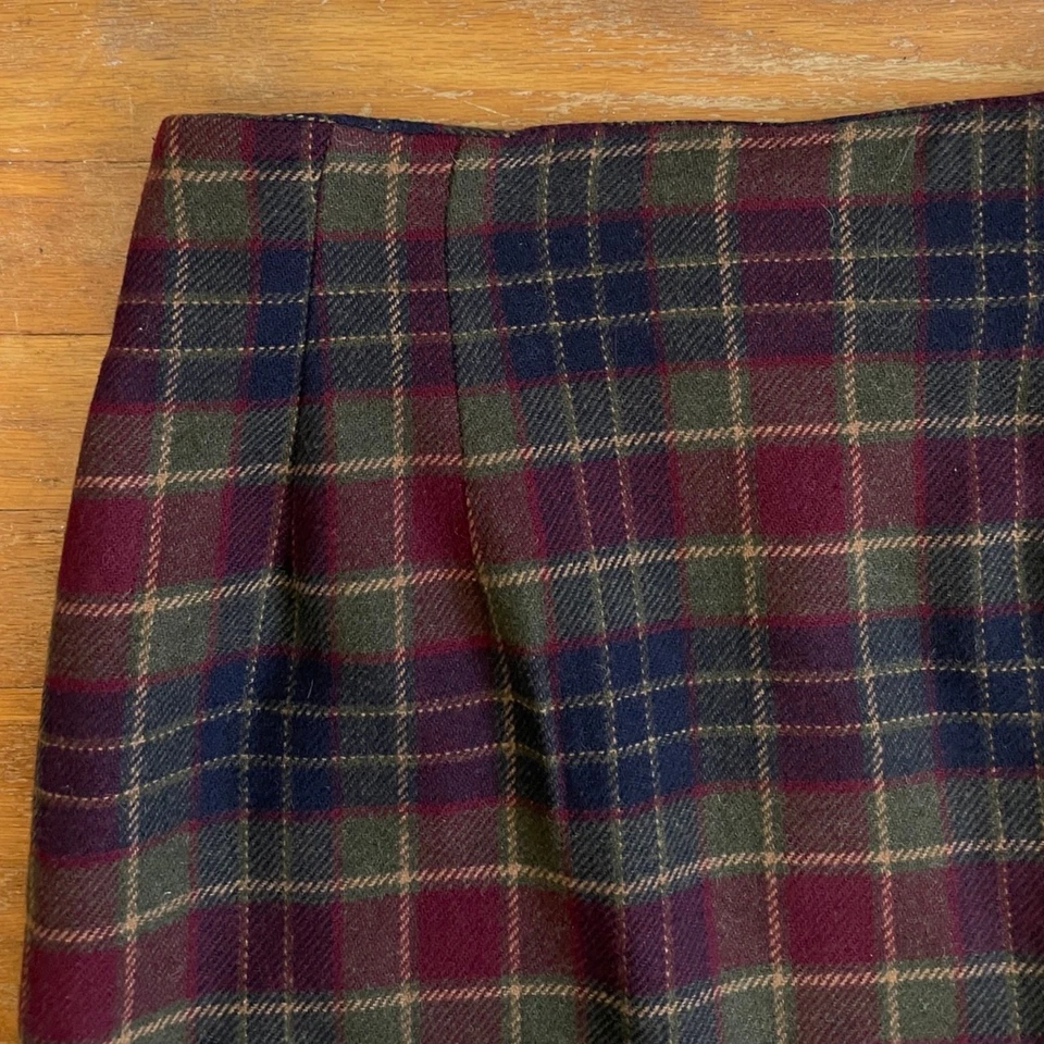 Falda de lana a cuadros vintage talla pequeña 28" cintura años 90 patrón tartán corte recto Foto 2 de 4