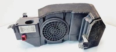 AUDI A6 Avant 4F5, C6 Subwoofer 4B9035382 2.39 Petrol 1999 31121886 - Photo 1/4
