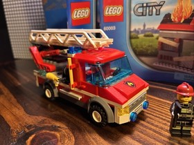 Lego city fire 60003  Fire Emergency  99% complete w/box and manuals READ