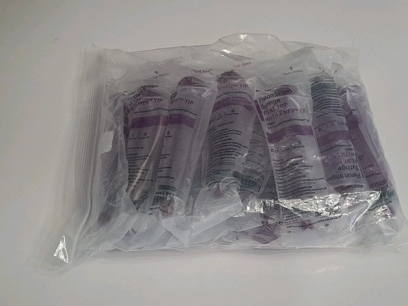 McKesson Piston Irrigation Syringe Flat Top ENFit Tip 60cc Lot Of 15
